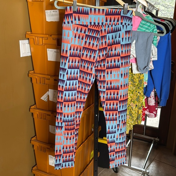 NWOT LuLaRoe Geometric Blue Coral Purple Leggings Size OS (2-10) - Picture 5 of 5